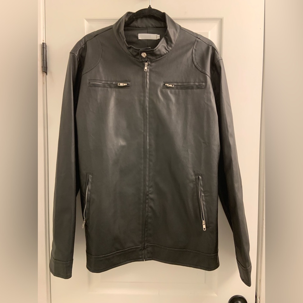 Source Unknown Black Leather Bomber Jacket